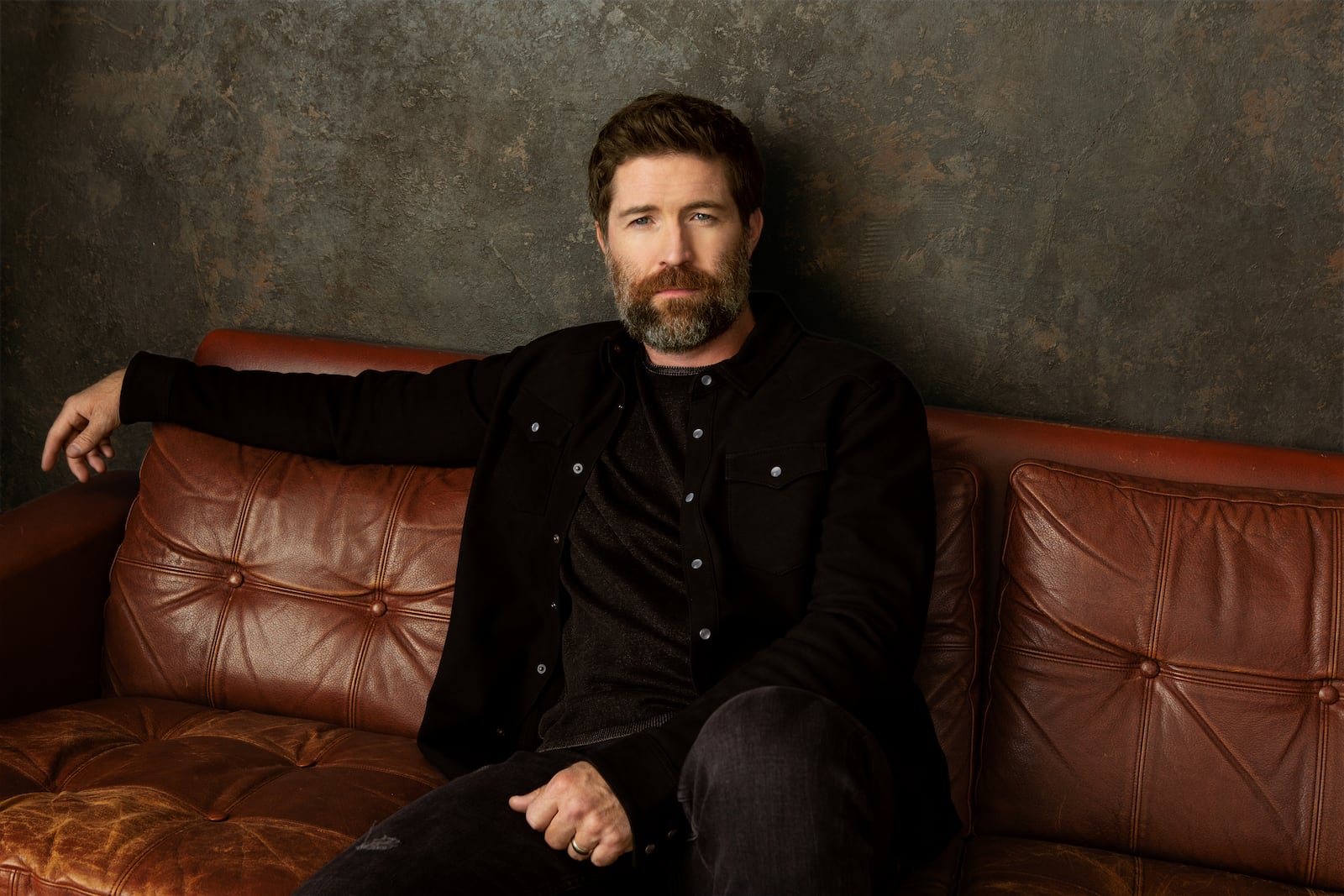 Chart-topping country singer Josh Turner, who released “Country State of Mind” in 2020 and “King Size Manger” in 2021, performs at Arbogast Performing Arts Center in Troy on Saturday, Nov. 12.