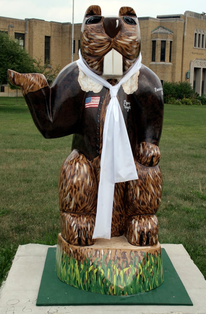 Beavercreek Beaver statues