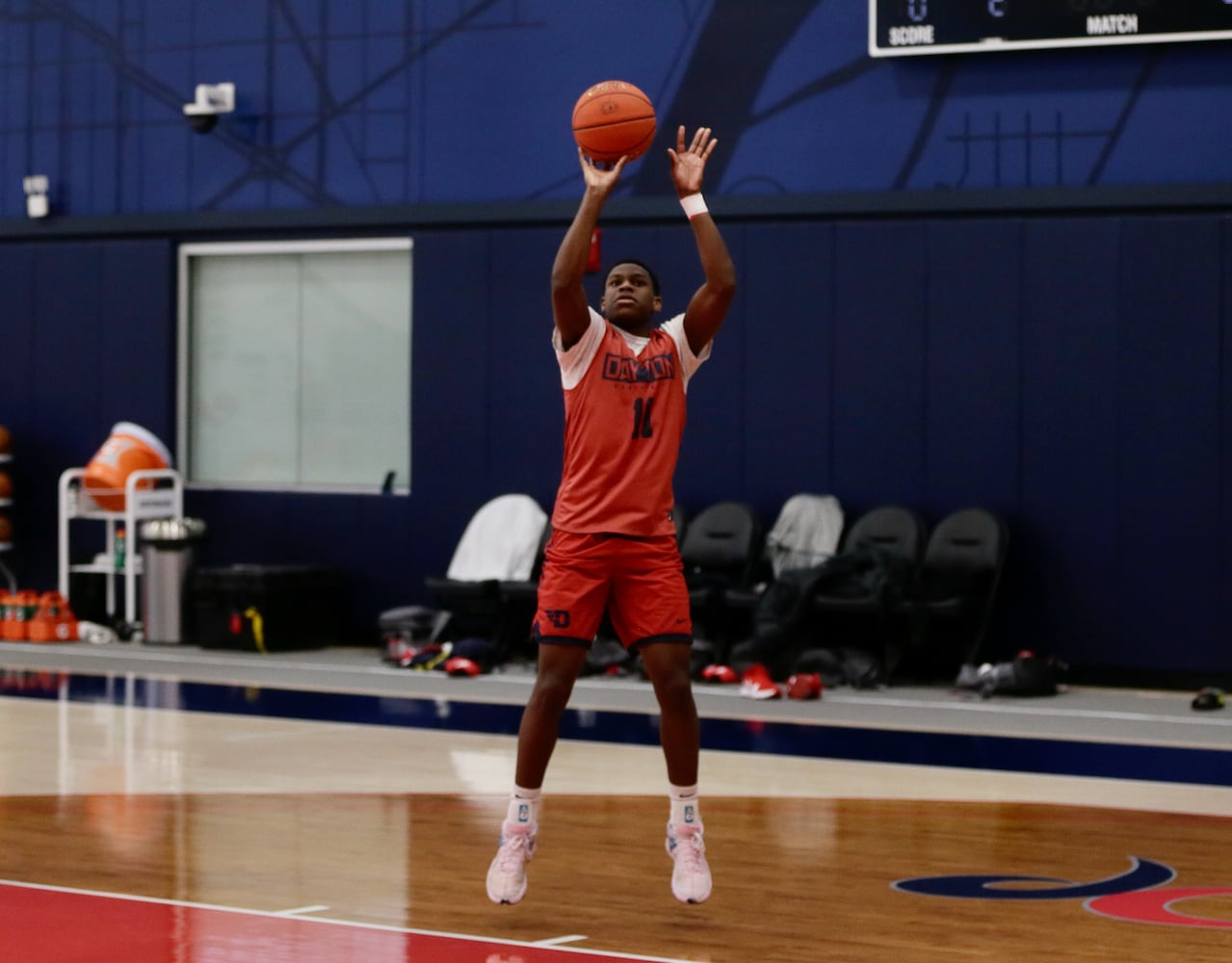 Dayton Flyers practice in Washington