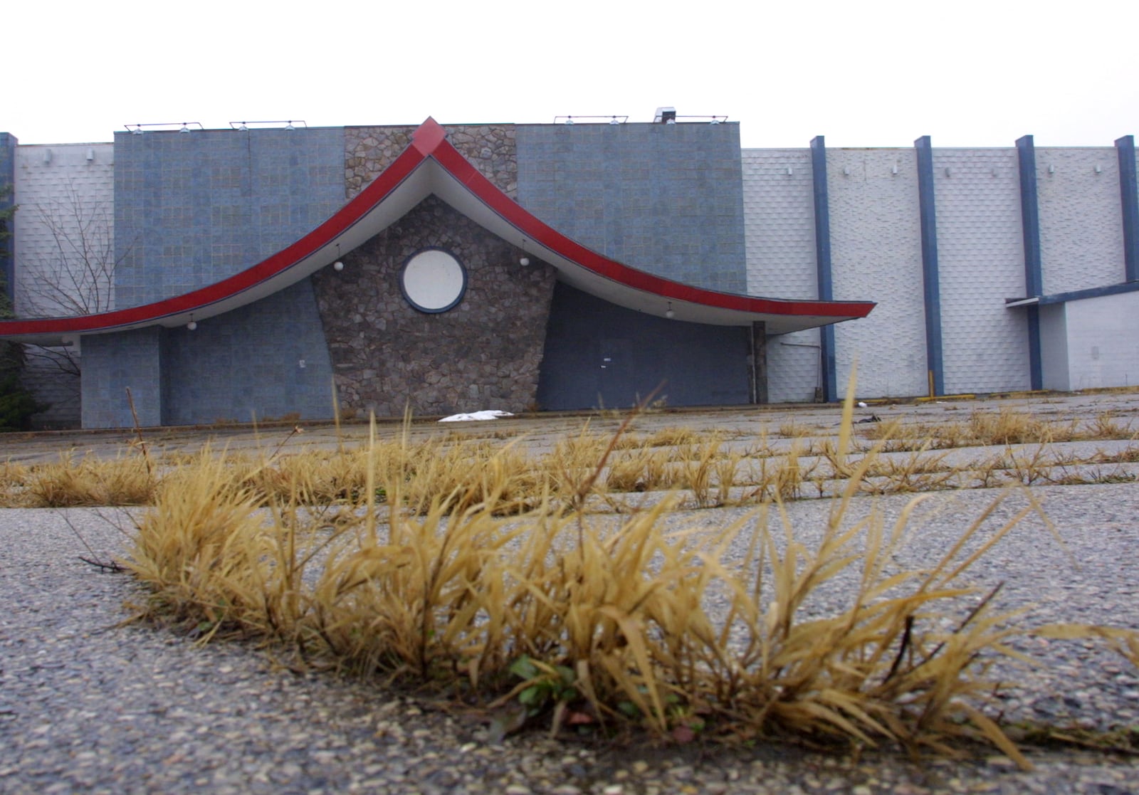 The old KonTiki theatre on Salem Ave. was demolished in 2005. Photo by Bill Garlow