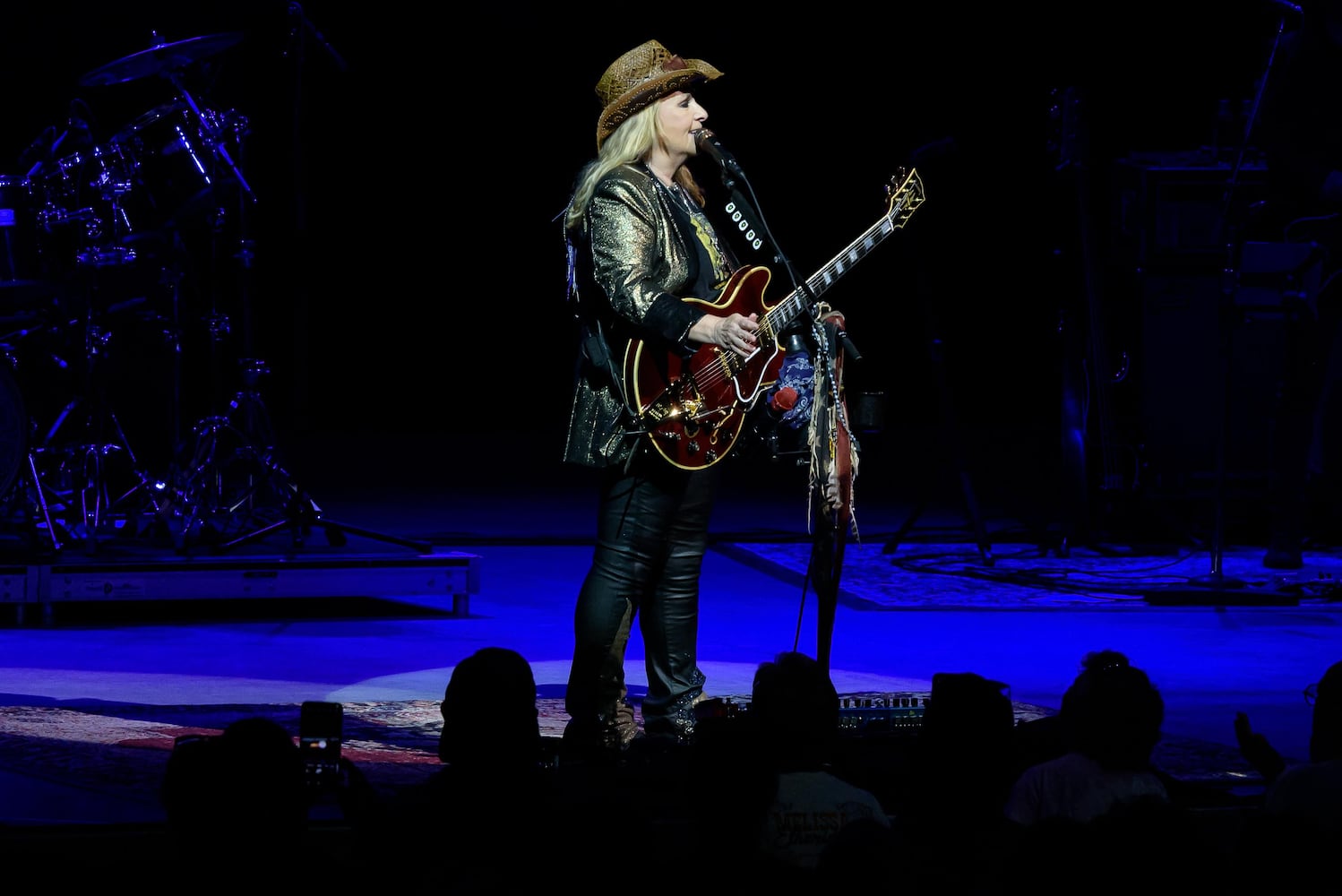 PHOTOS: Jewel & Melissa Etheridge live at Rose Music Center