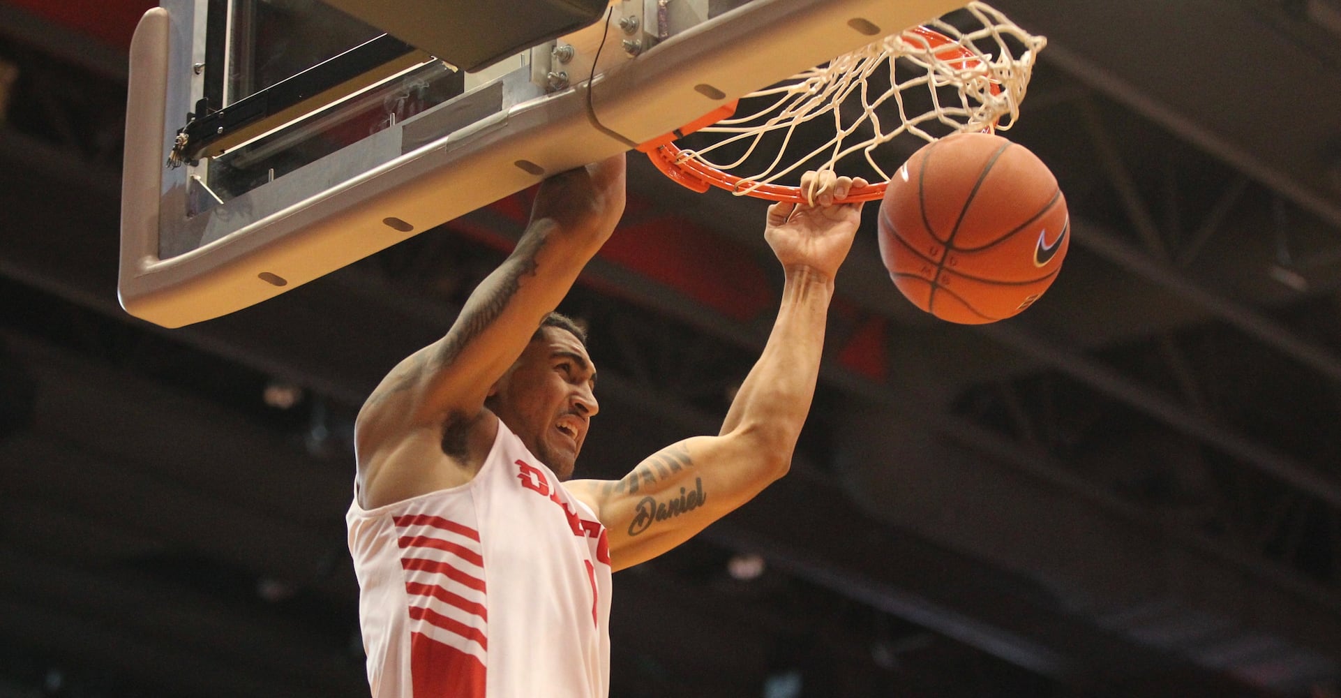 Twenty photos: Dayton Flyers rout Richmond Spiders