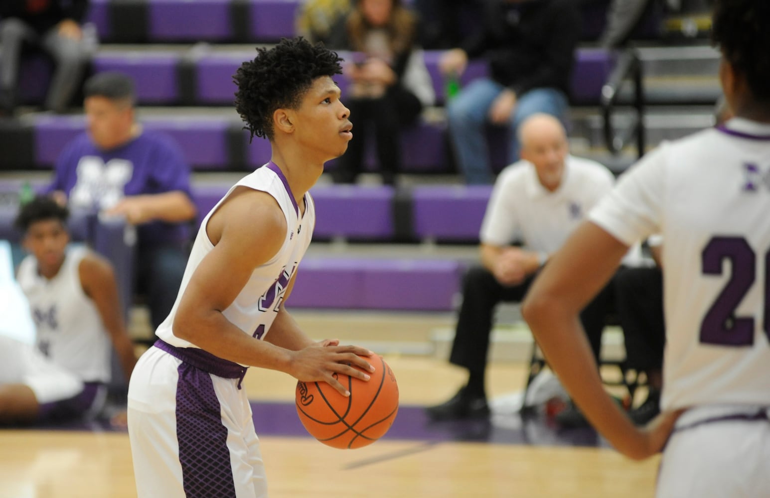 PHOTOS: Dunbar at Middletown, boys basketball