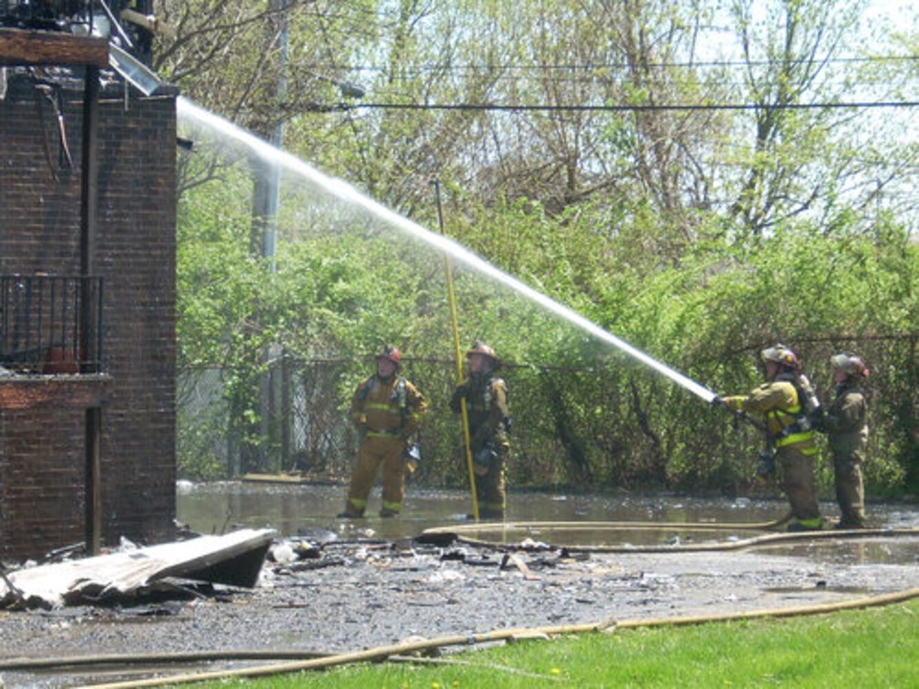 Apartment building fire in Highview Hills