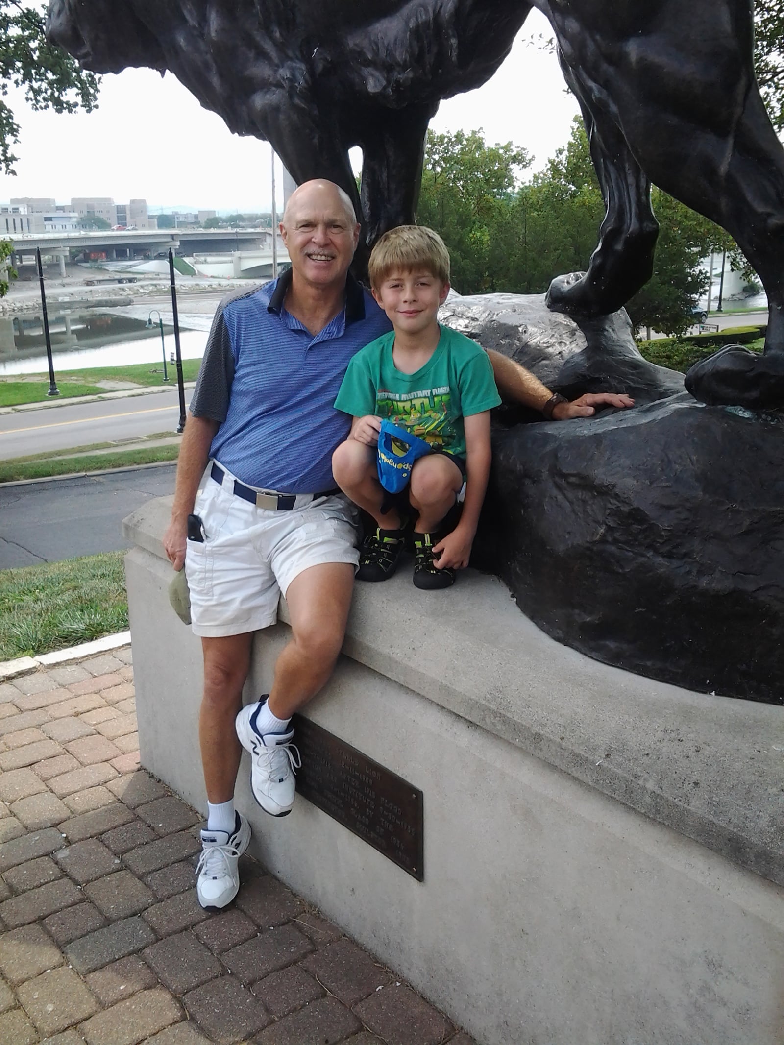 Spencer Myers (L) with his grandson Ian as a youngster in front of the Dayton Art Institute. Ian and his grandfather have always been close and now are working together to help raise awareness of environmental issues.