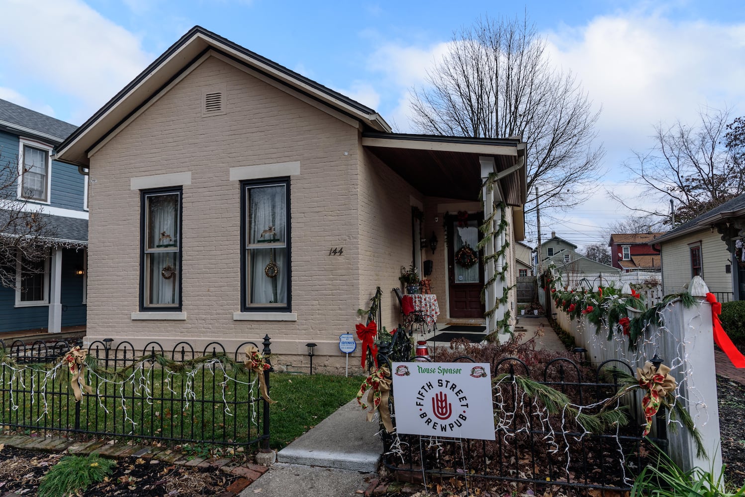 PHOTOS: A Dickens of a Christmas St. Anne’s Hill Holiday Home Tour