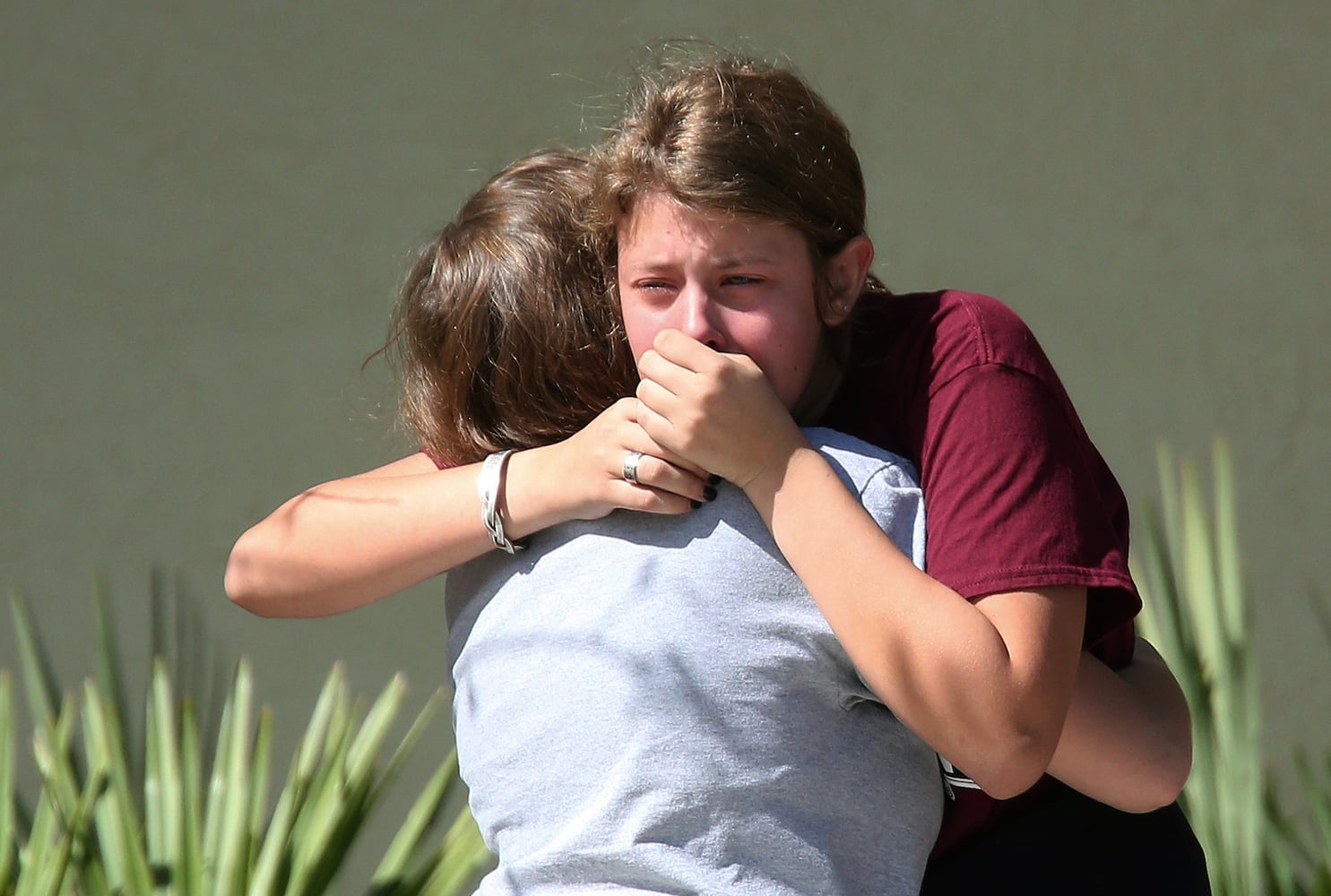 Photos: Nation mourns after Florida school shooting