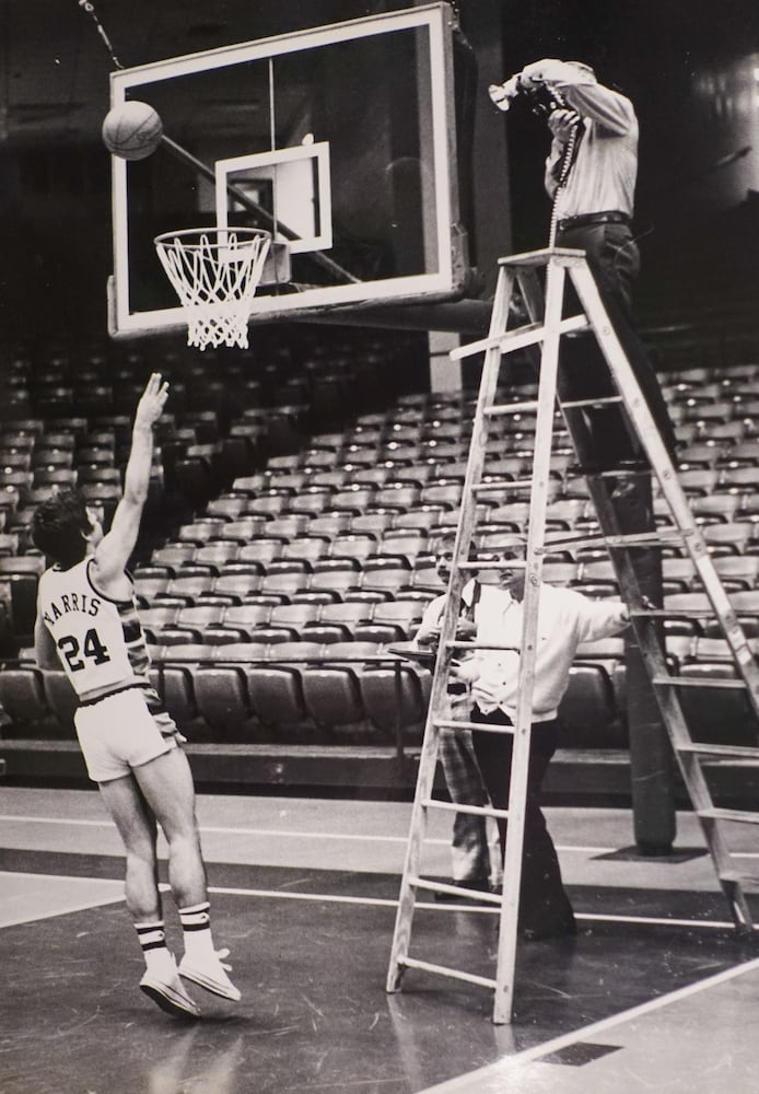 Dayton Flyers basketball archive