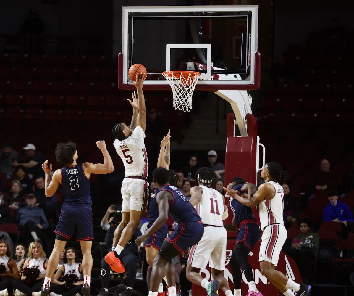 Dayton vs. UMass