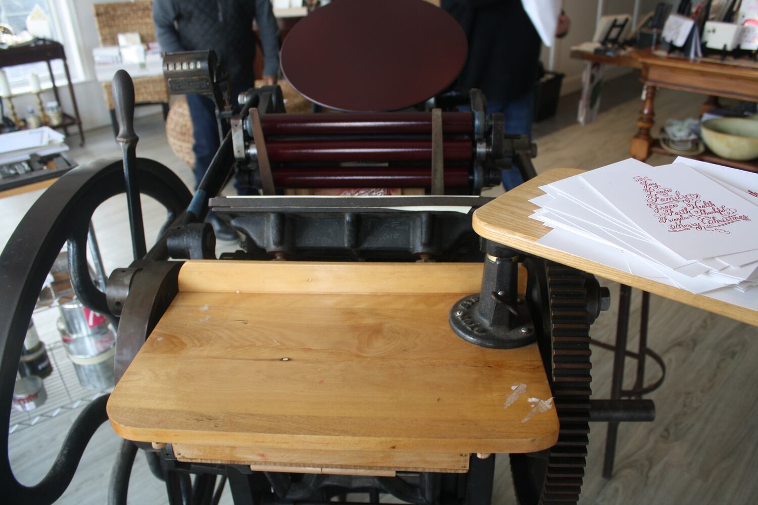 PHOTOS: Oakwood shop crafts cards with foot-pedal letterpress