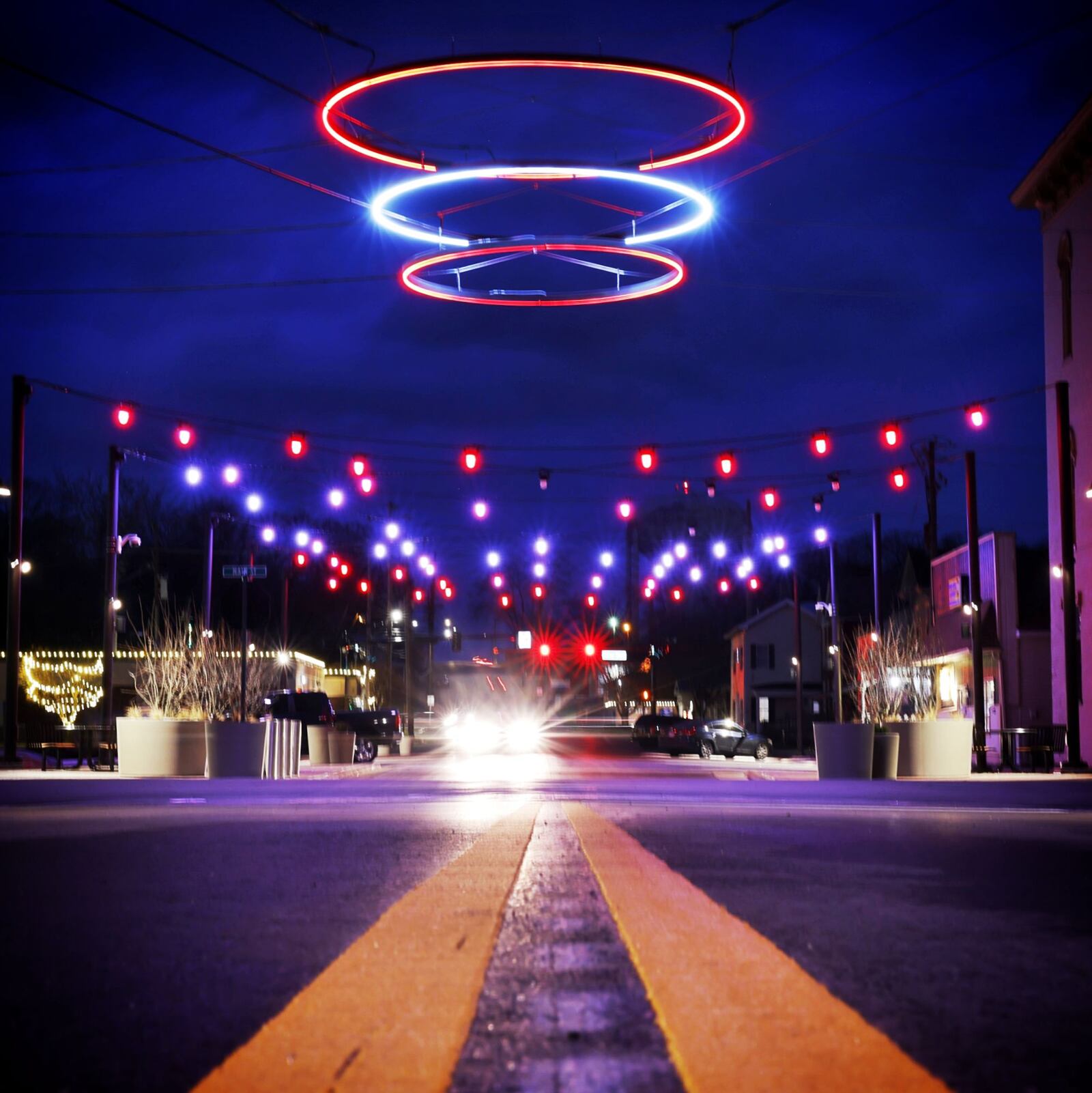 Recently installed decorative lights illuminate the intersection of S. Main Street and E. 4th Street Wednesday, Dec. 11, 2024 in Franklin. NICK GRAHAM/STAFF