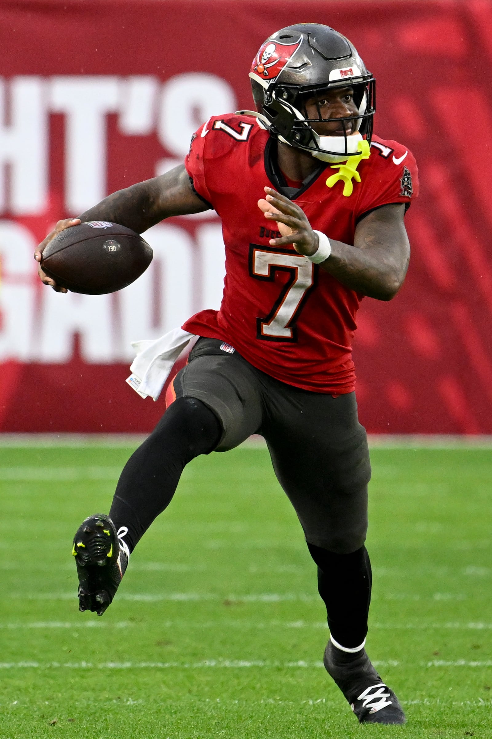 Tampa Bay Buccaneers running back Bucky Irving runs against the Carolina Panthers during the second half of an NFL football game Sunday, Dec. 29, 2024, in Tampa, Fla. (AP Photo/Jason Behnken)