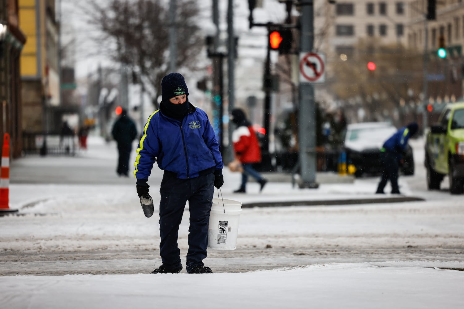 Winter weather strikes Miami Valley