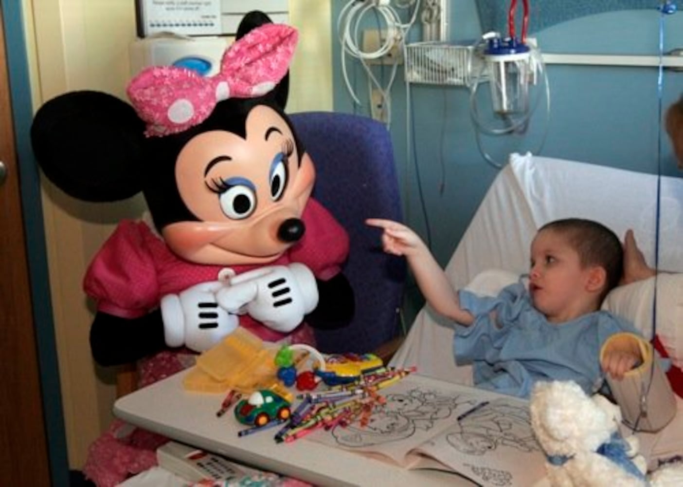 Mickey, Minnie visit Children's Medical Center