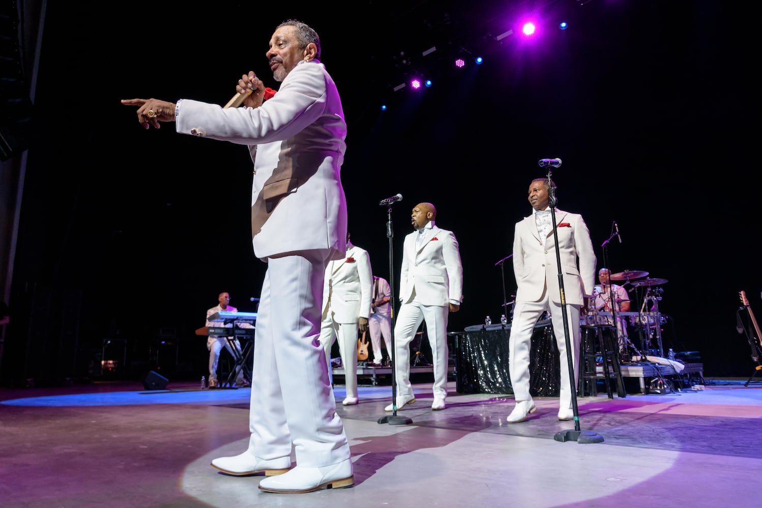 PHOTOS: The Temptations & The Righteous Brothers Live at Rose Music Center