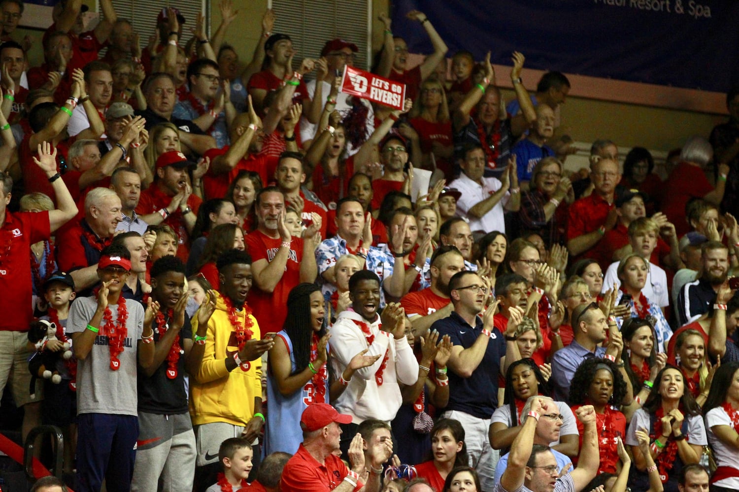 Photos: Dayton fans at Maui Invitational