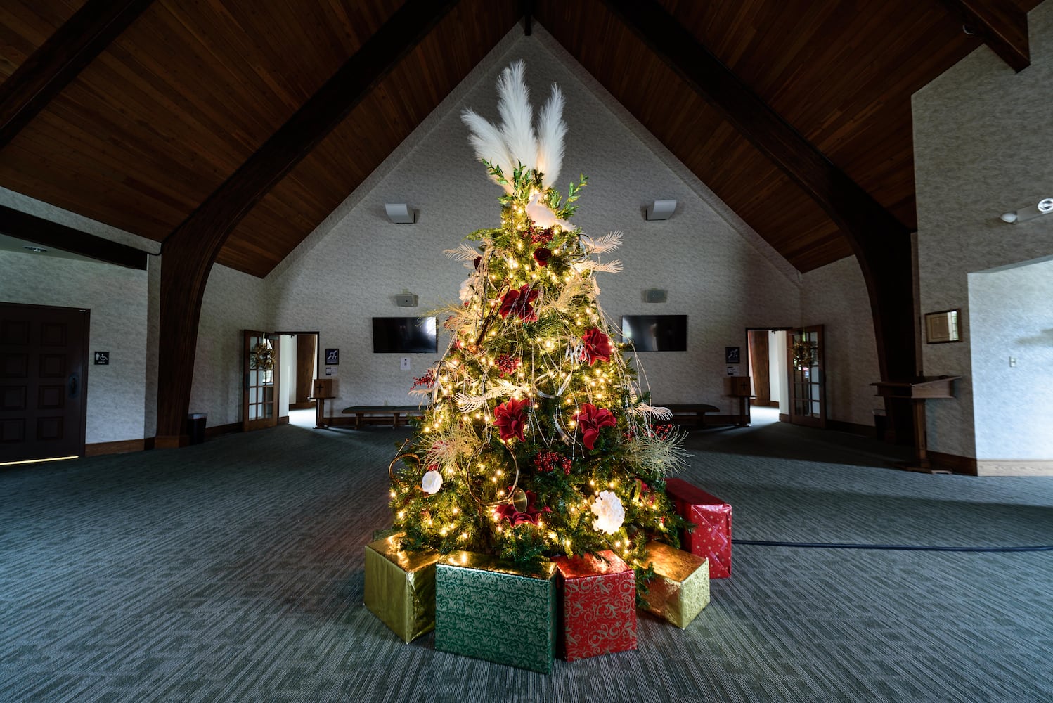 PHOTOS: A look inside Normandy United Methodist Church in Centerville decorated for Christmas