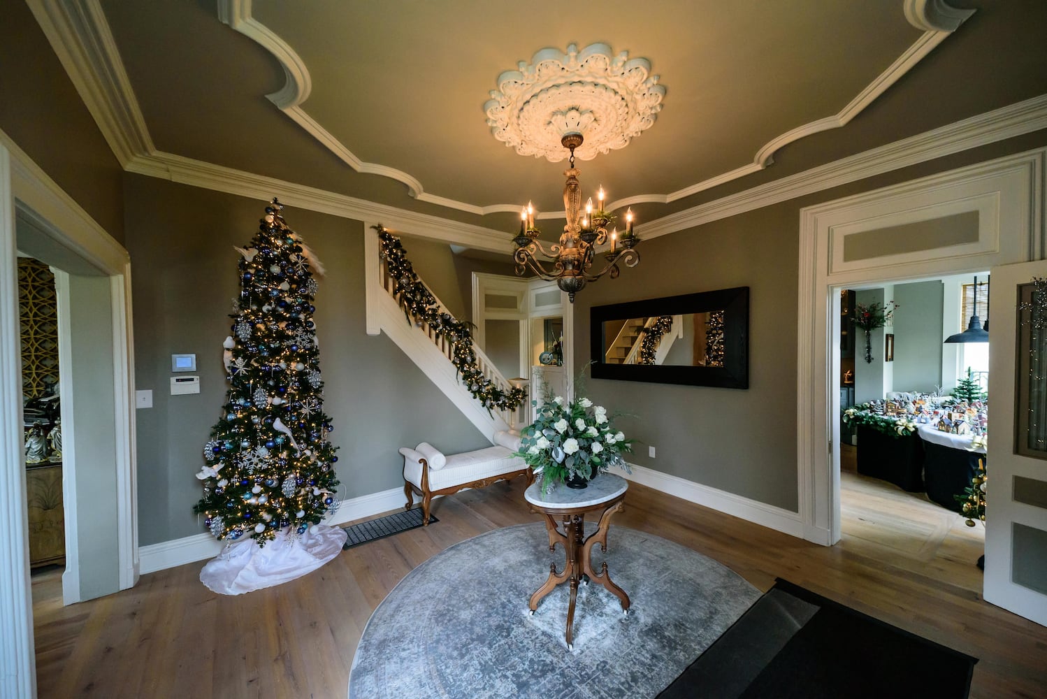 PHOTOS: A Dickens of a Christmas St. Anne’s Hill Holiday Home Tour