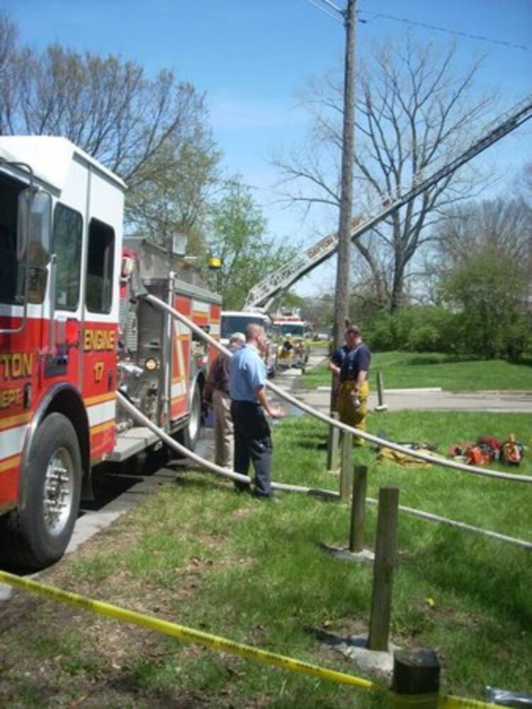 Apartment building fire in Highview Hills