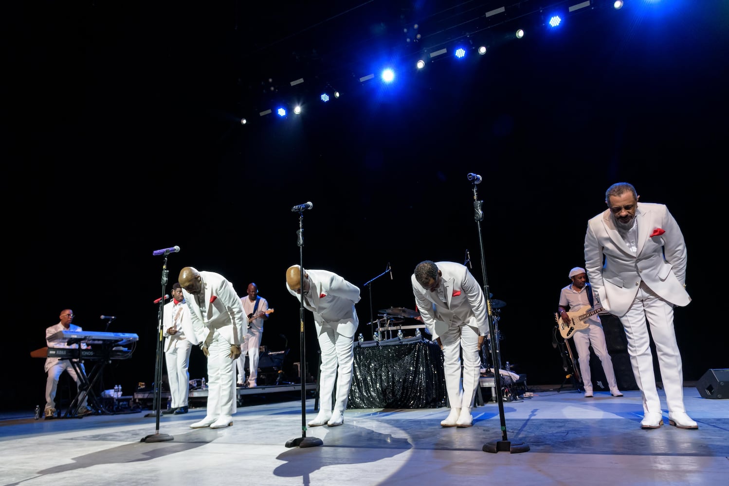 PHOTOS: The Temptations & The Righteous Brothers Live at Rose Music Center