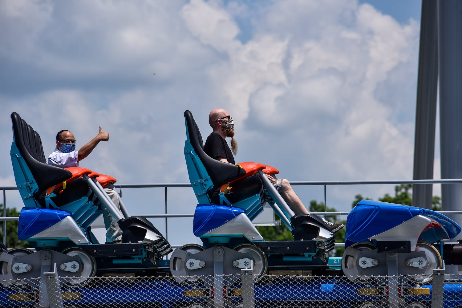 PHOTOS: The big reward after roller coaster enthusiast’s 190-pound weight loss journal