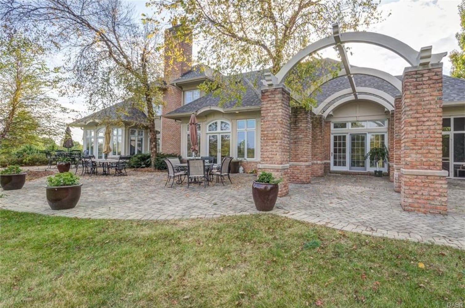 PHOTOS: $1M luxury Beavercreek area home on market