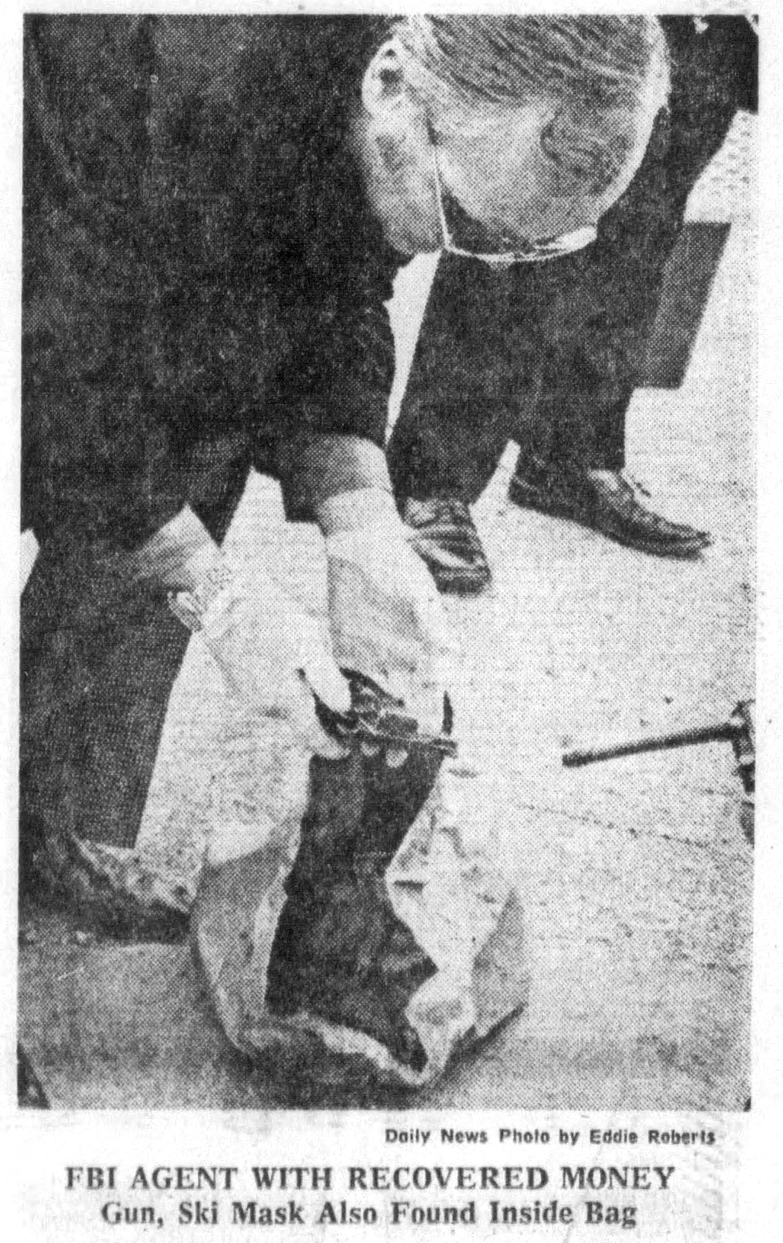 Bank robbery at Third National Bank, 2951 Salem Ave., Dayton, May 1, 1975. DAYTON DAILY NEWS ARCHIVES