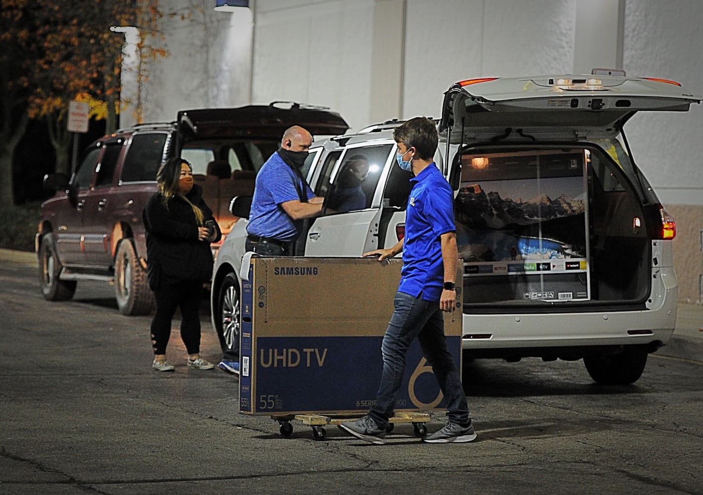 PHOTOS: Black Friday shopping in Miami Valley