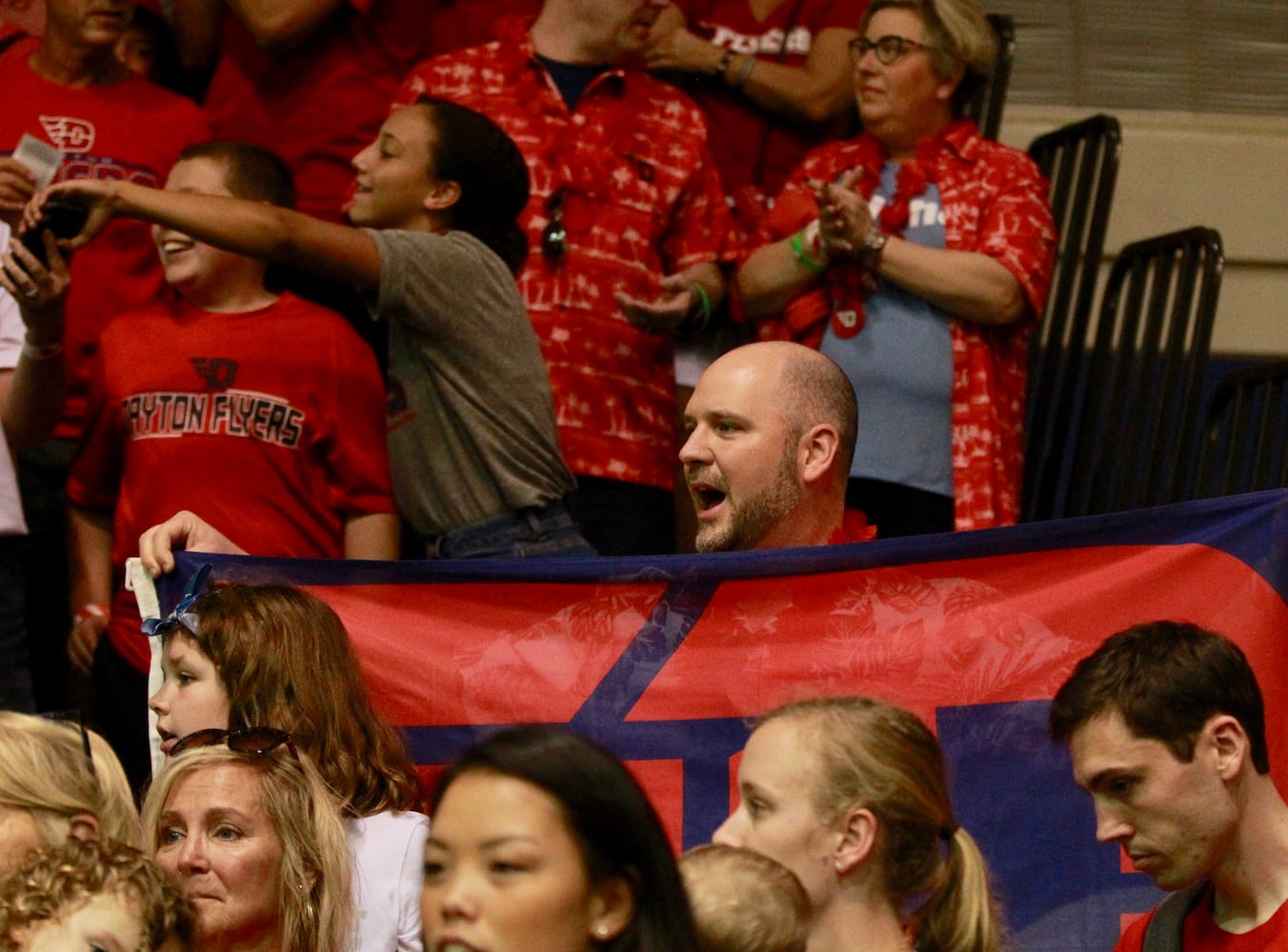 Photos: Dayton fans at Maui Invitational