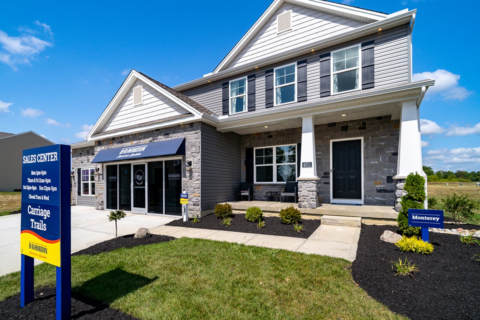 Home 1		
Builder: D.R. Horton
Website: www.drhorton.com	
Facebook: /drhortoncincy
Address: 4011 Orange Blossom Court, Tipp City, OH 45371