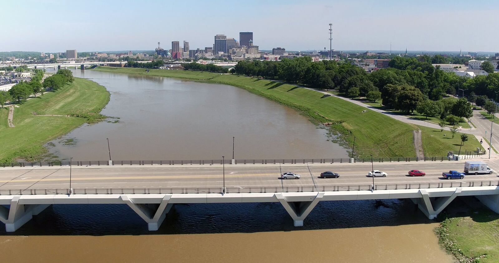 Great Miami River at Stewart Street looking north toward downtown Dayton. Five Rivers MetroParks has partnered with the city of Dayton and Miami Conservancy District to develop a comprehensive 20-year master plan for 12 miles of river corridor in greater downtown Dayton. The Downtown Dayton Riverfront Master Plan should be completed by summer 2018. TY GREENLEES / STAFF