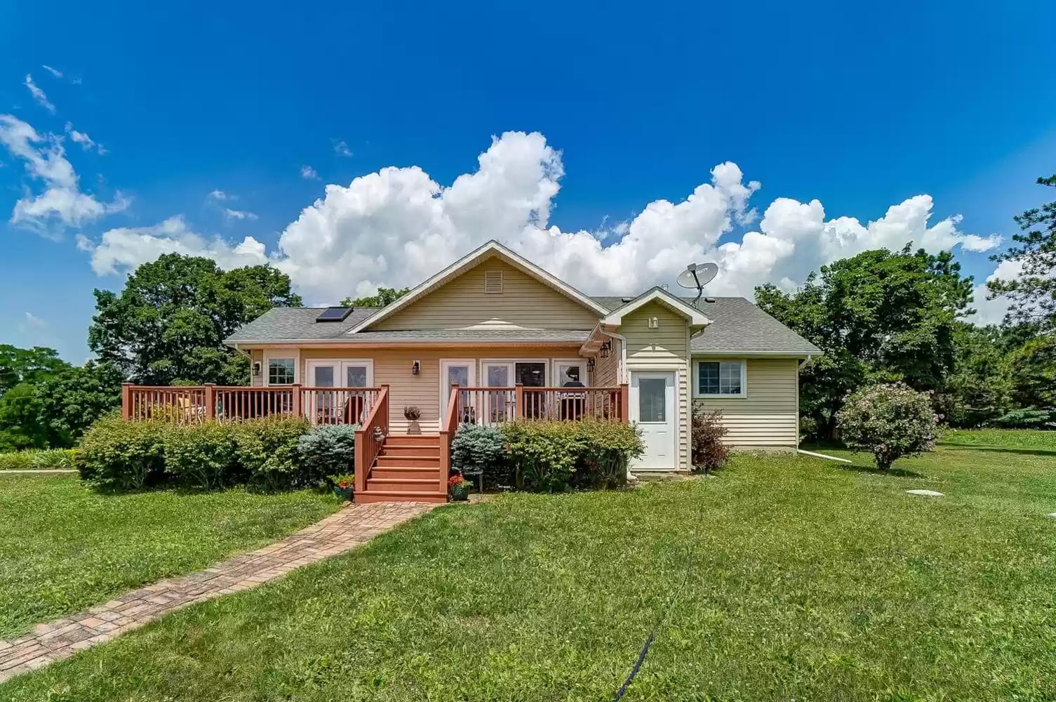 PHOTOS: 1850s farmhouse on market for $1.17M