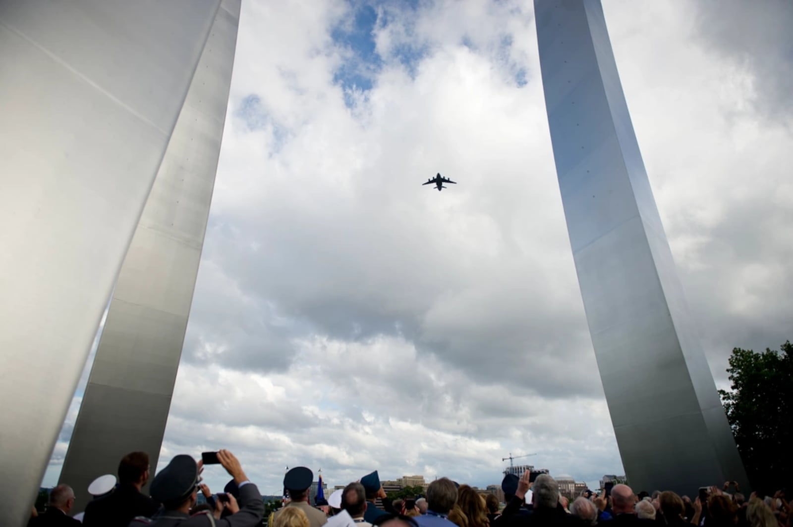 A C-17 Globemaster III over the Berlin Airlift commemoration ceremony at the Air Force Memorial in Arlington, Va., Sept. 16, 2018. (U.S. Air Force photo by Master Sgt. Michael B. Keller)