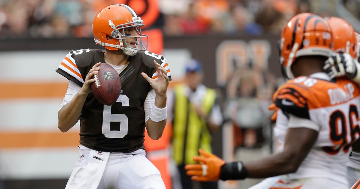 NFL: Brandon Weeden named Browns' starting QB