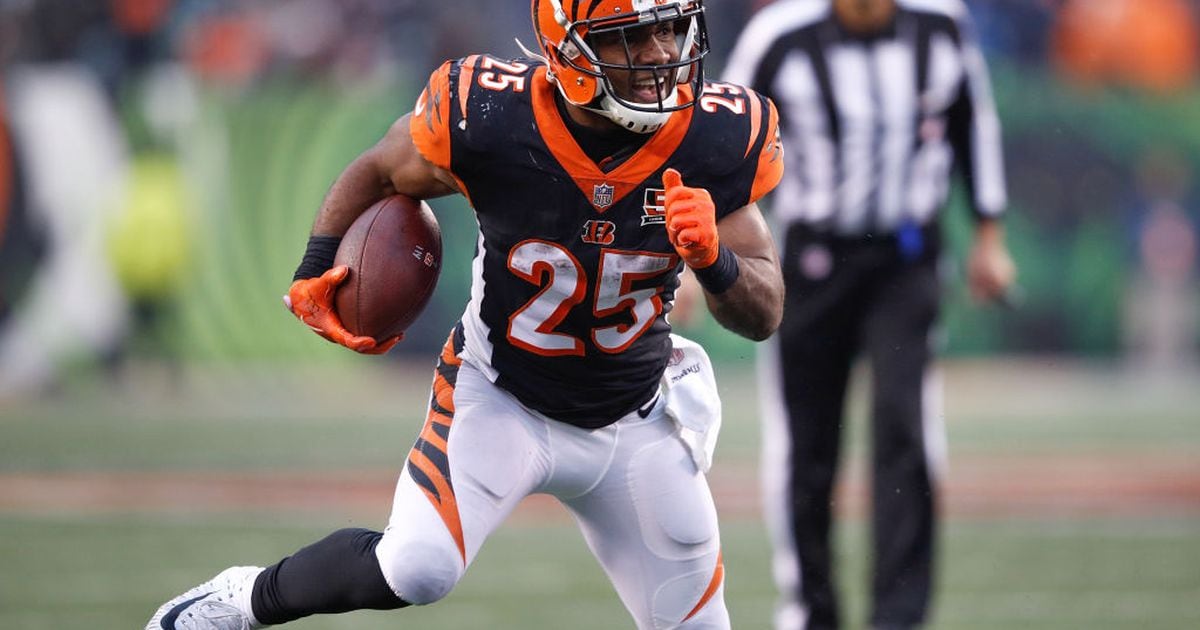 Giovani Bernard wins Cincinnati Bengals Ed Block award